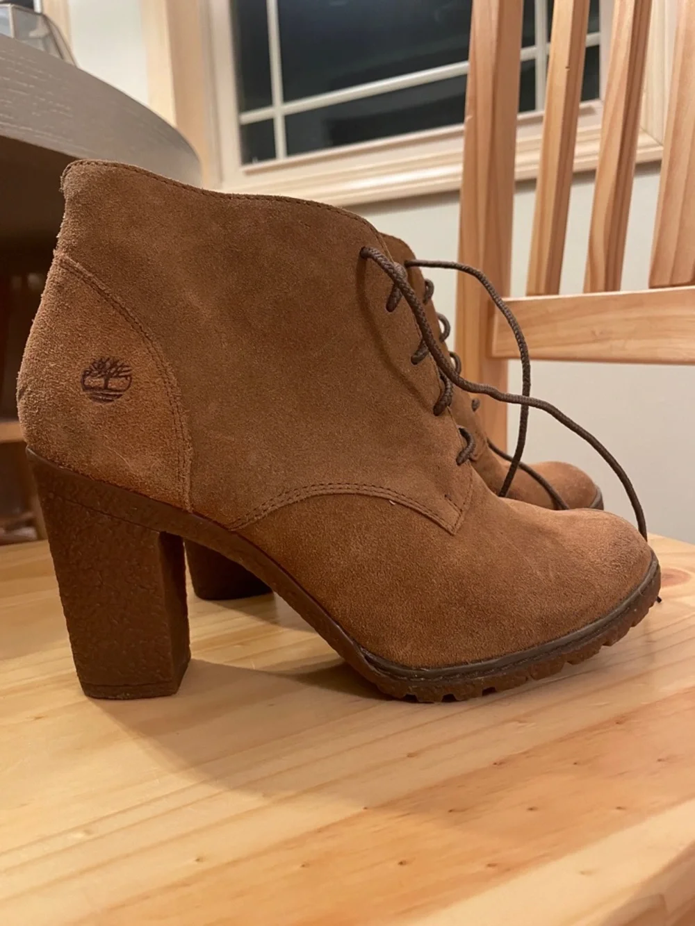 Timberland Women's Chestnut Suede Lace-Up Heeled Ankle Boots - Picture 1 of 4